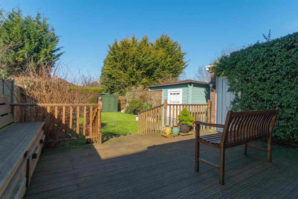 The Avenue, Greenacres6.jpg