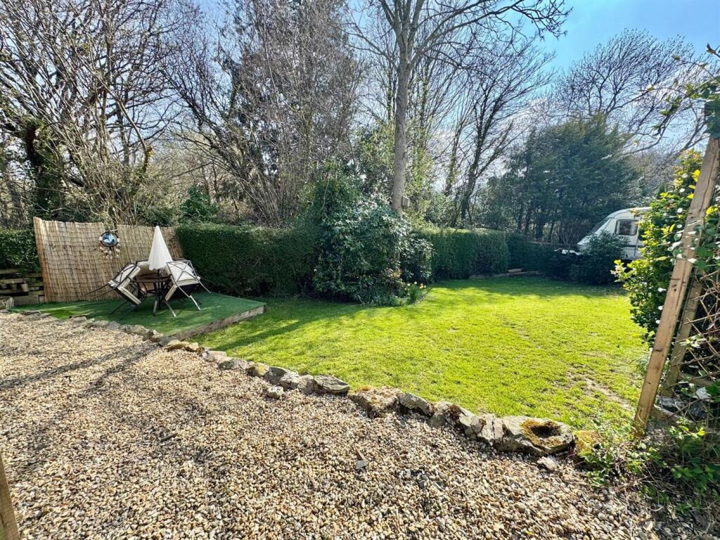 PHOTO-2025-04-03-22-40-51 (4).jpg