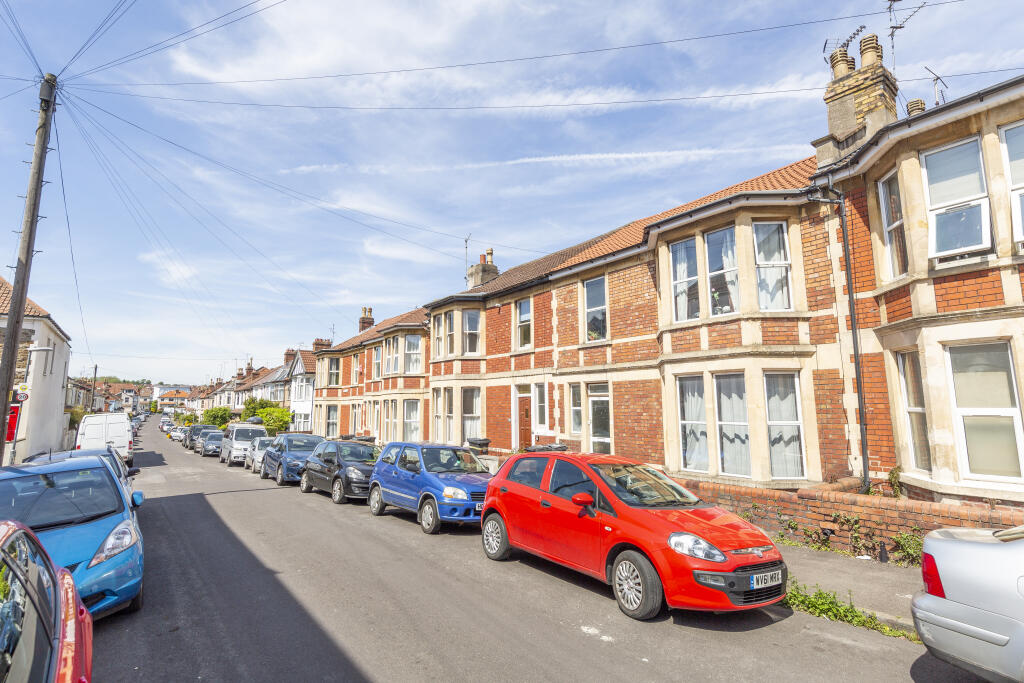 12a Ashgrove Road 2.