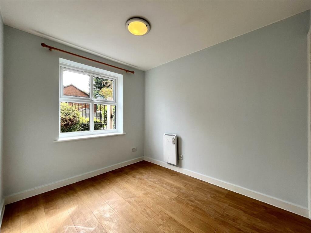 Bedroom 2 Aspect 2
