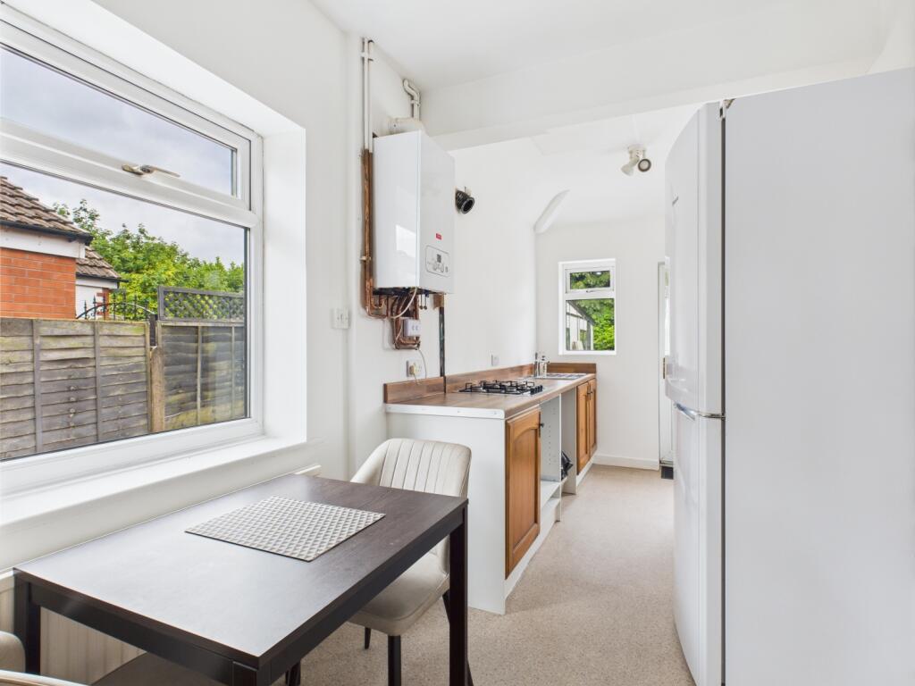 CAM03729G0-PR0069-STILL017