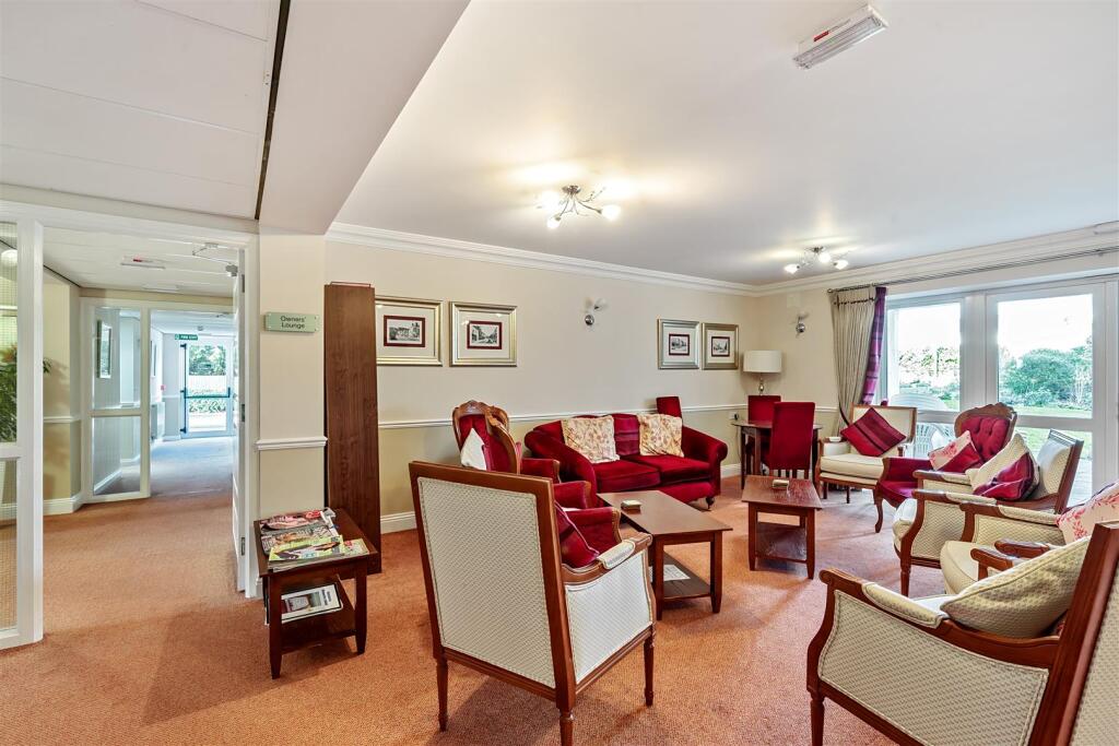 Owners Lounge (4).jpg