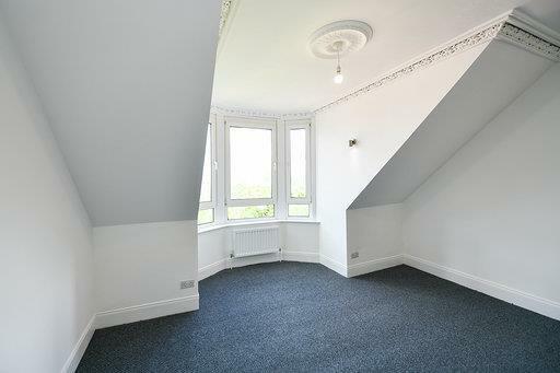 89 holmscroft lounge.jpg