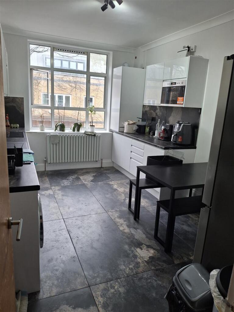 Communal Kitchen11.jpg