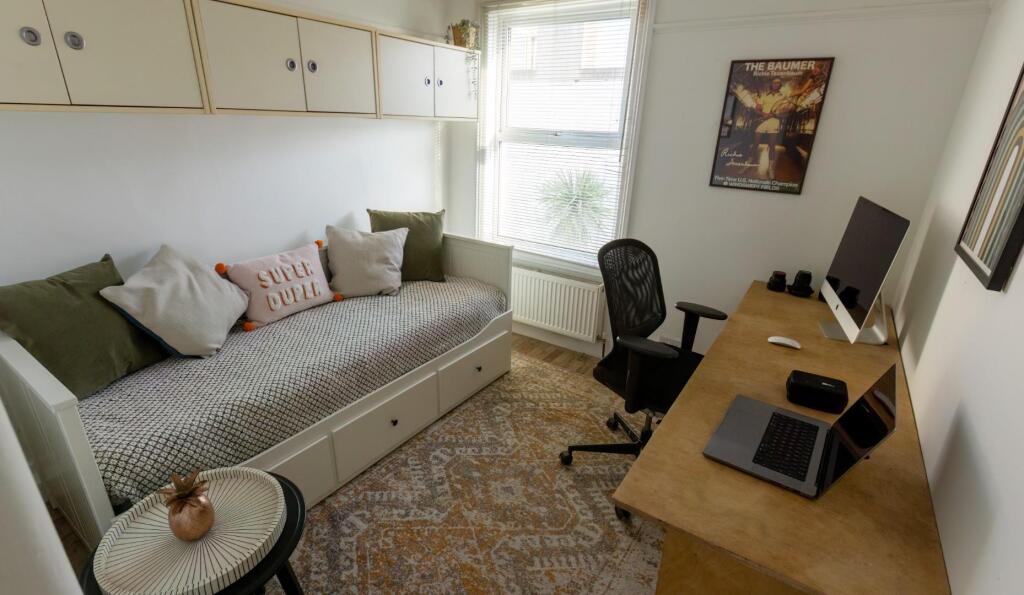 Study_Bedroom_03.jpg