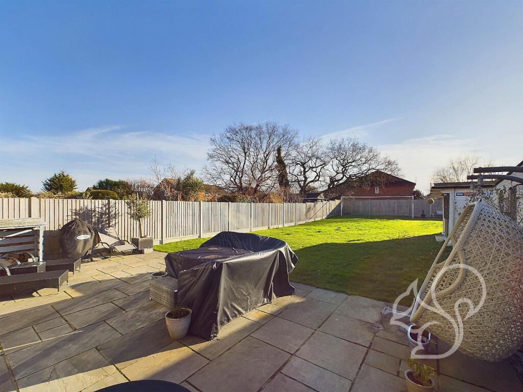 CAM01659G0-PR0312-STILL036.jpg