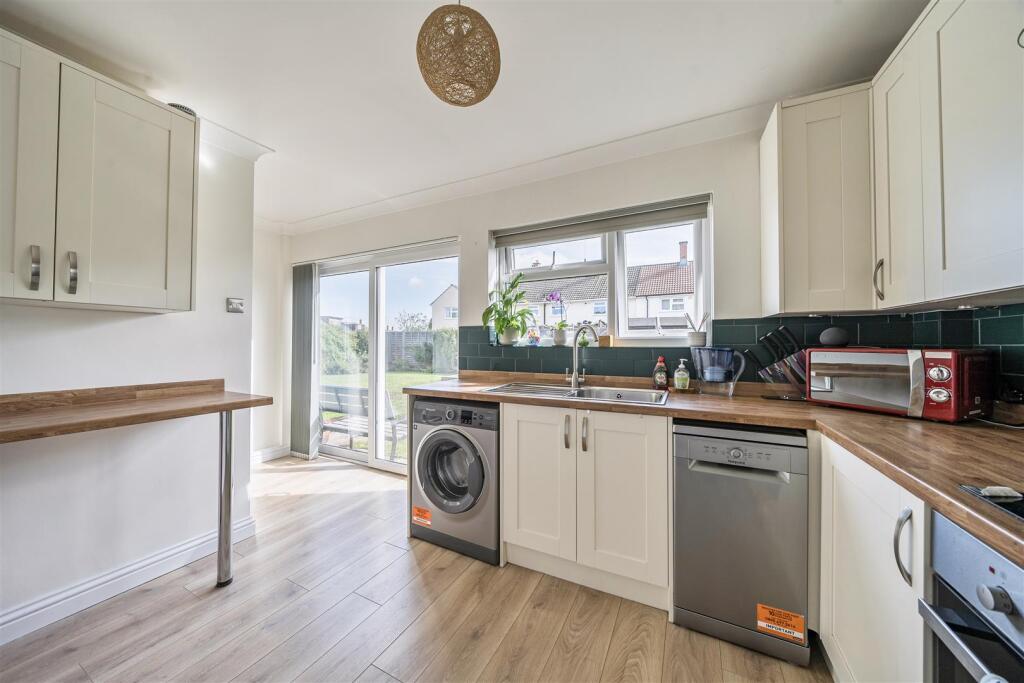 Kitchen/Breakfast Room