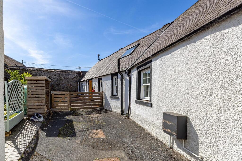 West Cottage Darnick 26.JPG