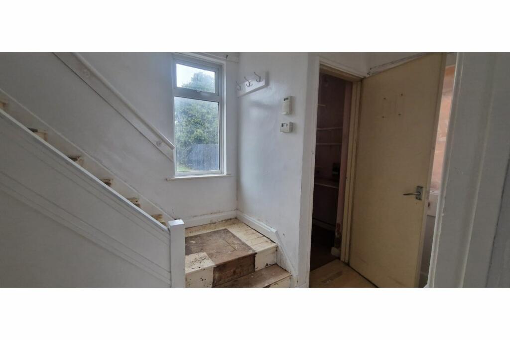 Downstairs Cloakroom