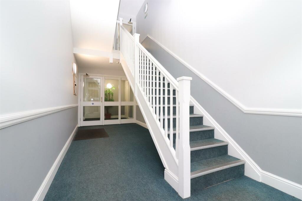hallway.JPG