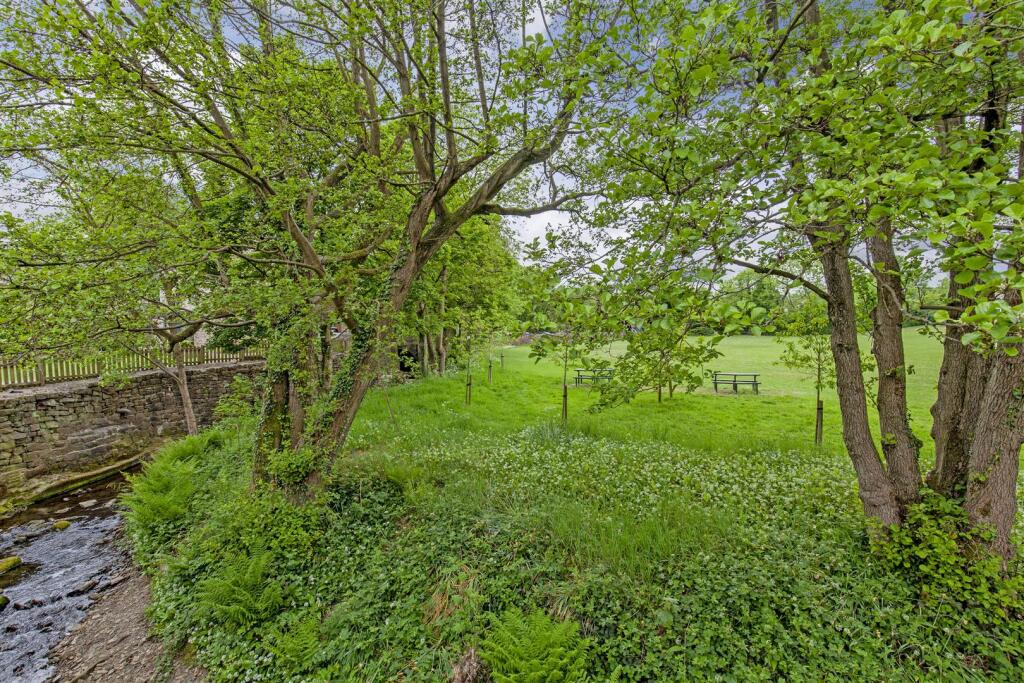 Rear External-11.jpg