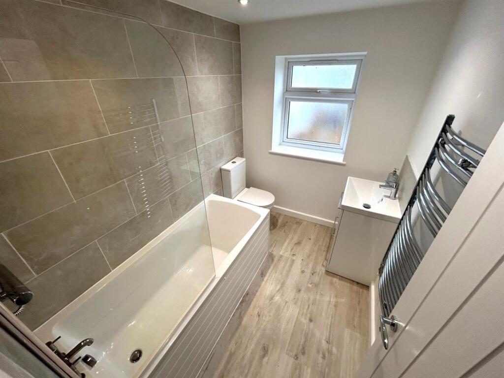 bath 1.jpg
