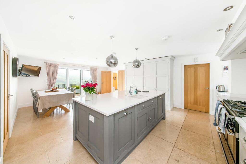 OPEN PLAN DINING LIVING KITCHEN