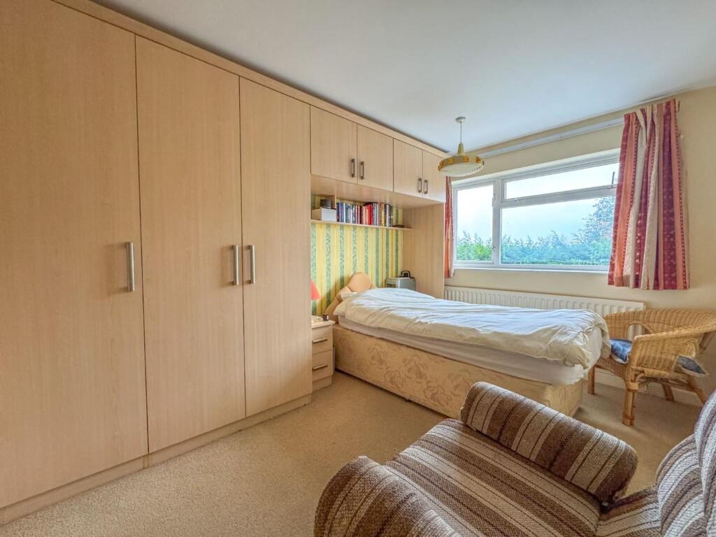 Oxford Close - Image-10.jpg