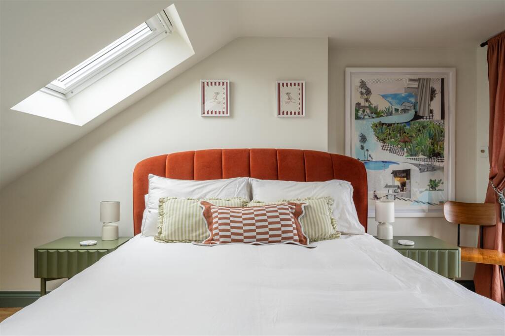 Loft-Bedroom-3.jpg