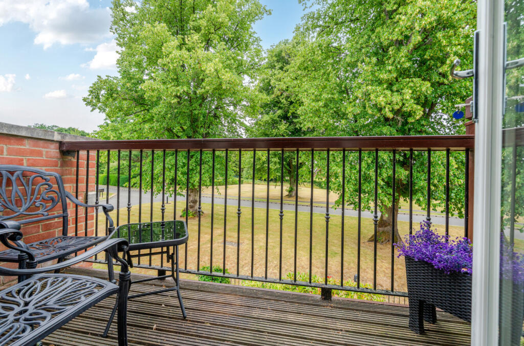 1313043-10-685bbf...