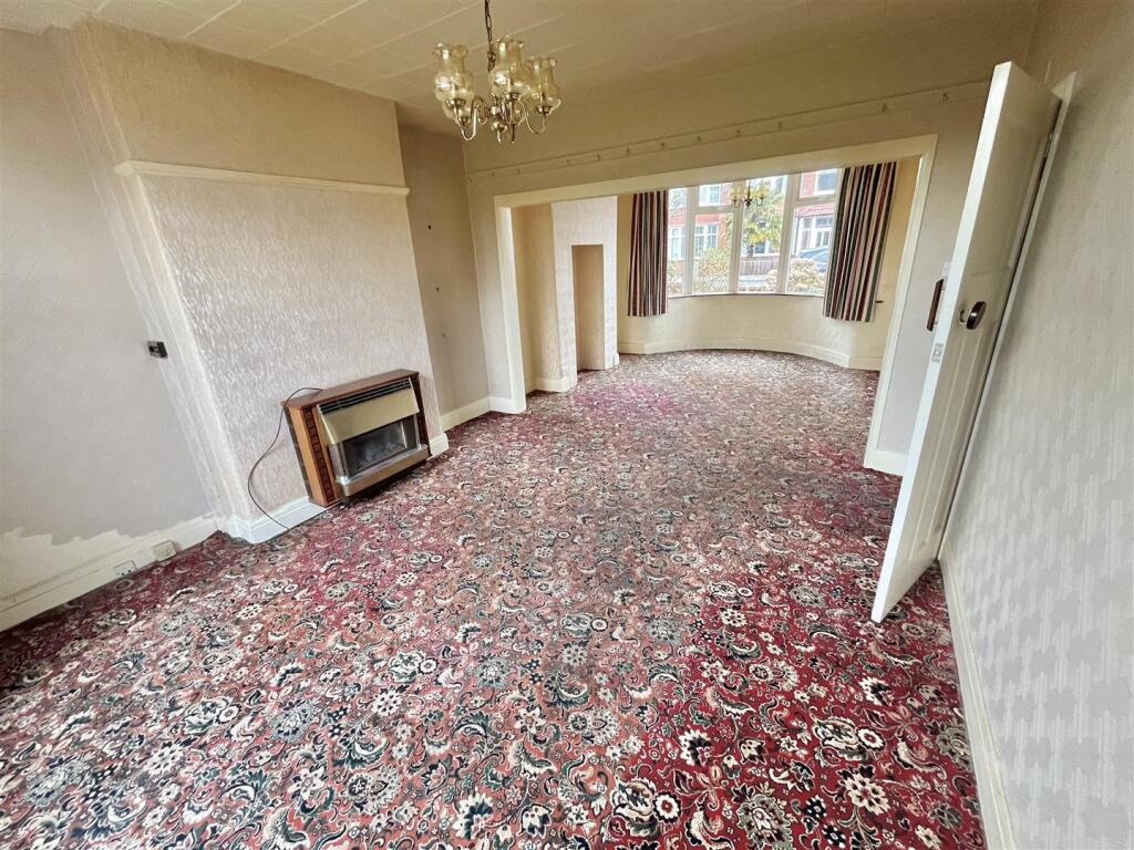 Dining Room Aspect 4