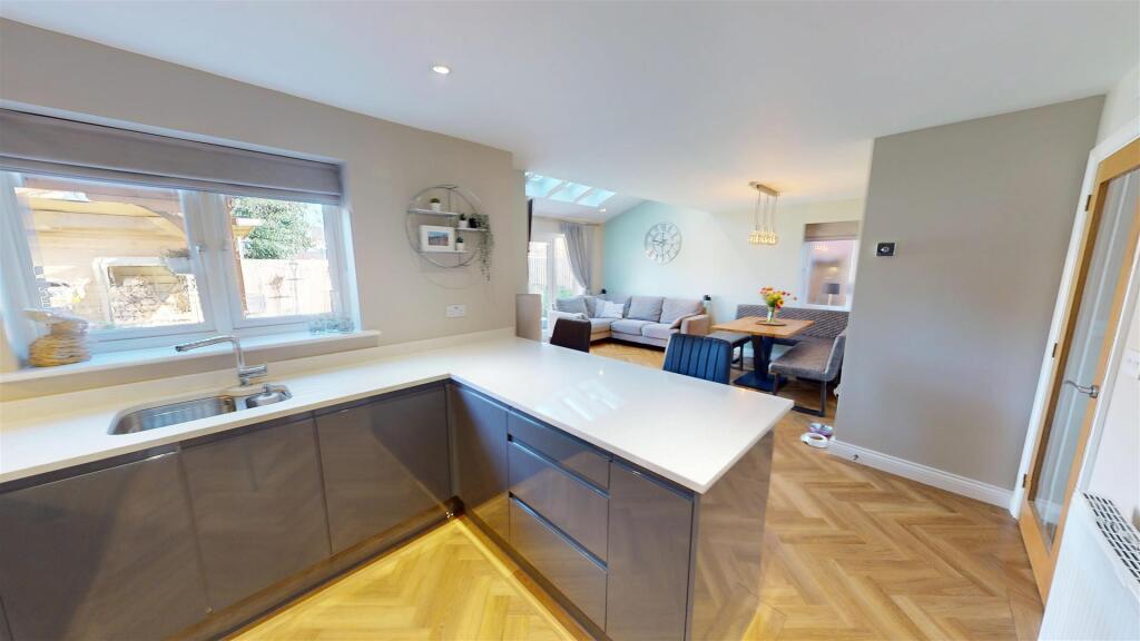 Potteries Way Kitchen Diner