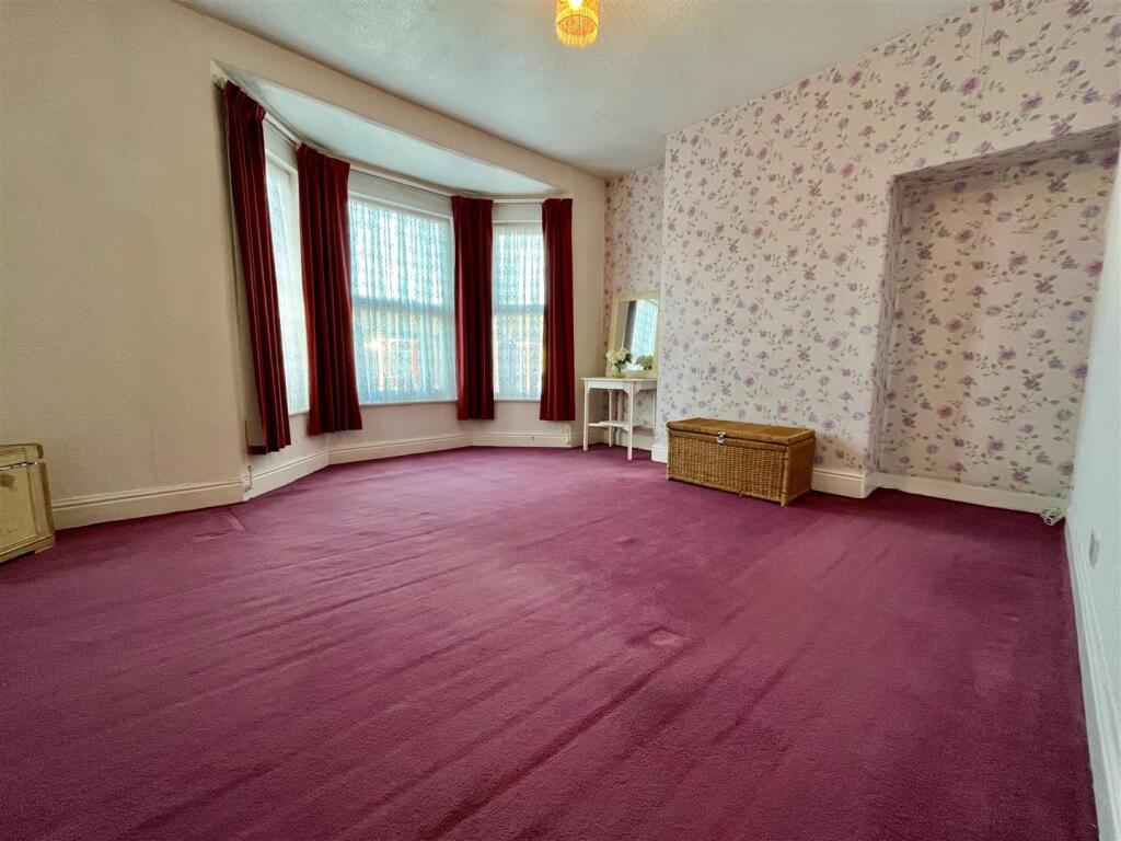 Bedroom One.jpg