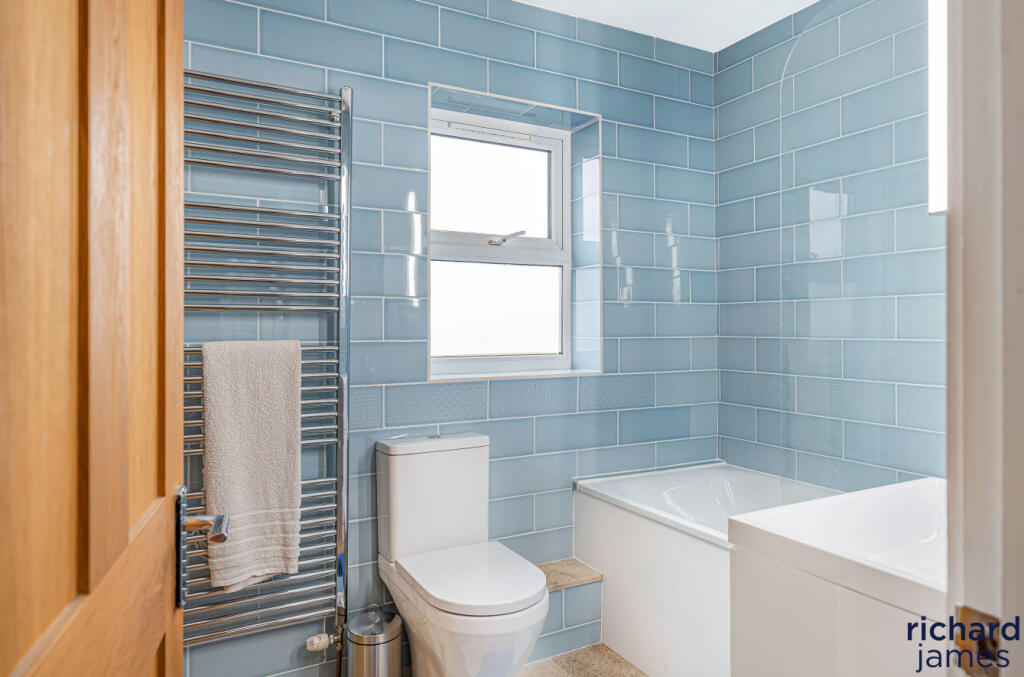 ac551afb-c198-433...