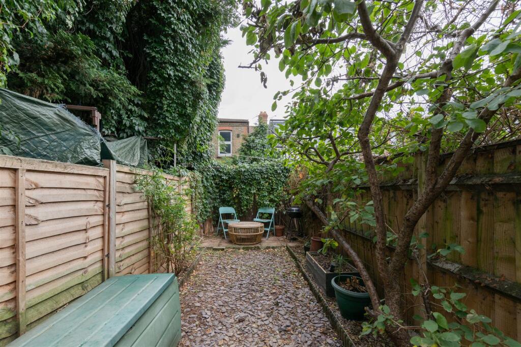 Seymour Road E10