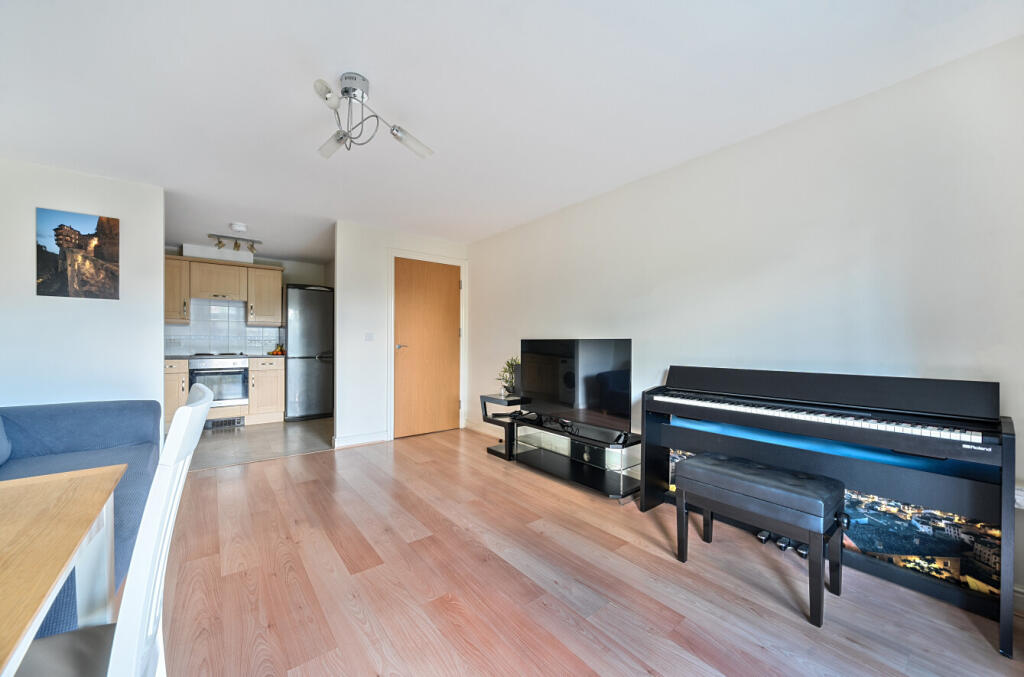 1296178-8-682b593...