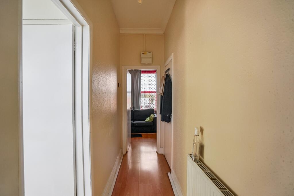 Flat 1, 110 Portland Road, South Norwood London, SE25 4PJ