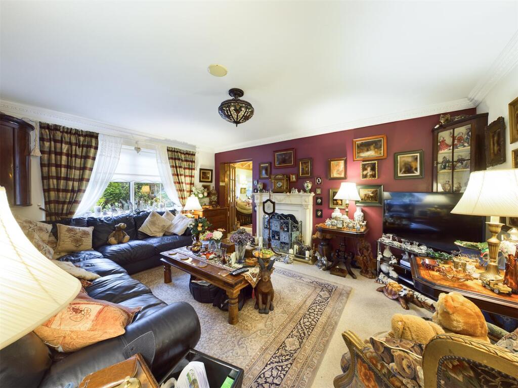 Lounge: