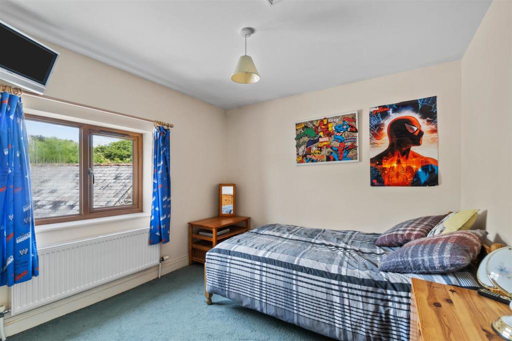 Bedroom 5