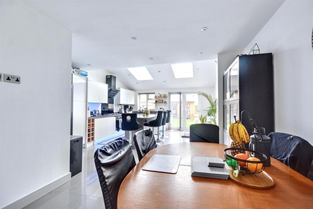 Kitchen Diner_1.jpeg