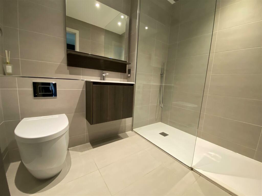 en suite.jpg