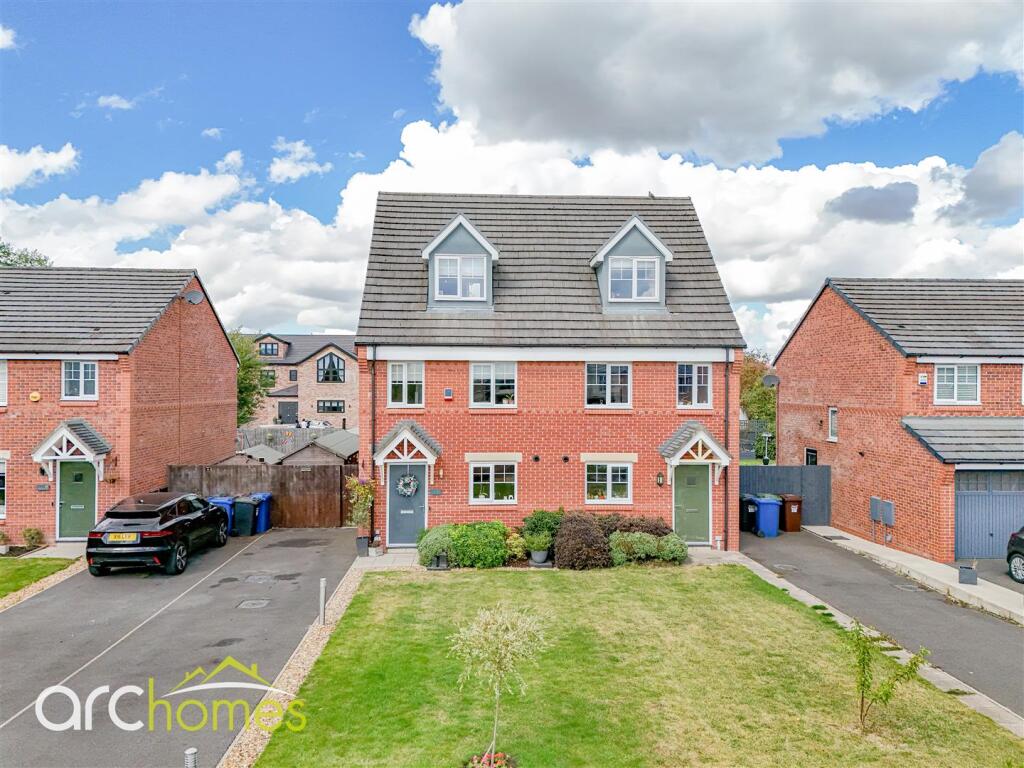 dji_fly_20250829_131838_0725_1756652831483_photo.j