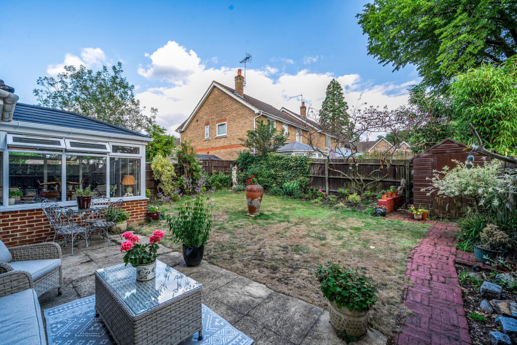 1320917-5-686bf7a...