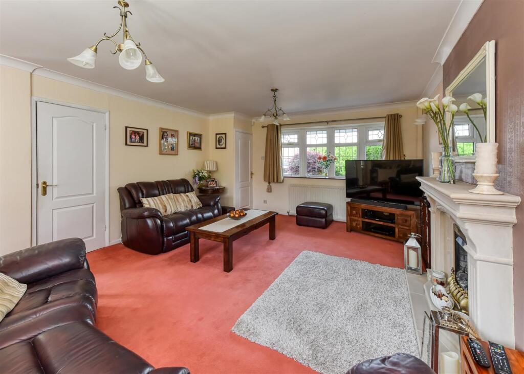 4 The Grange-Living Room (2).jpg