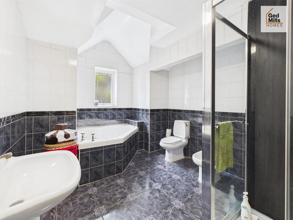 CAM04261G0-PR0054...