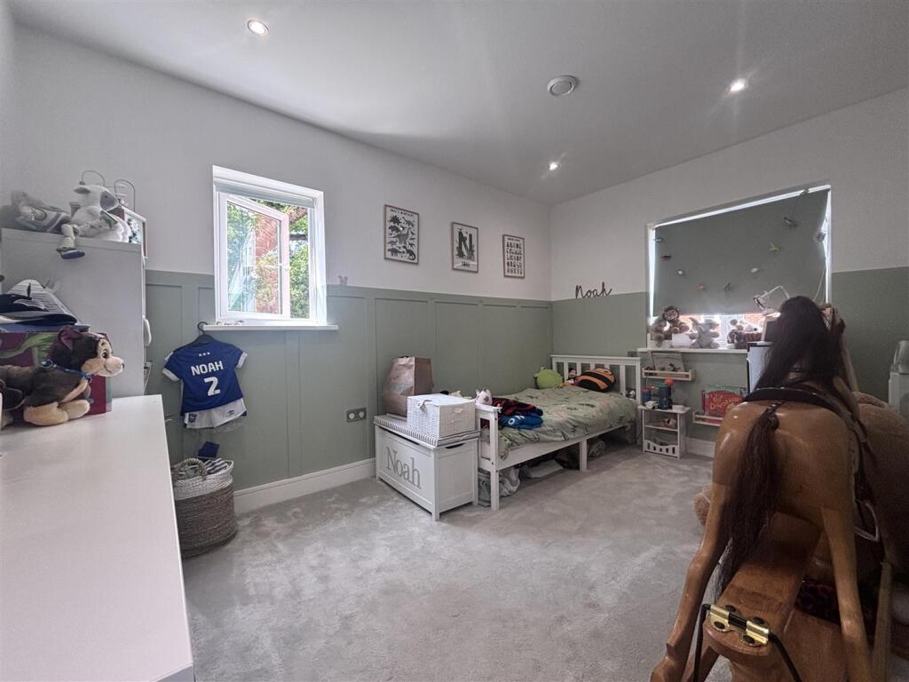 bedroom3.jpg