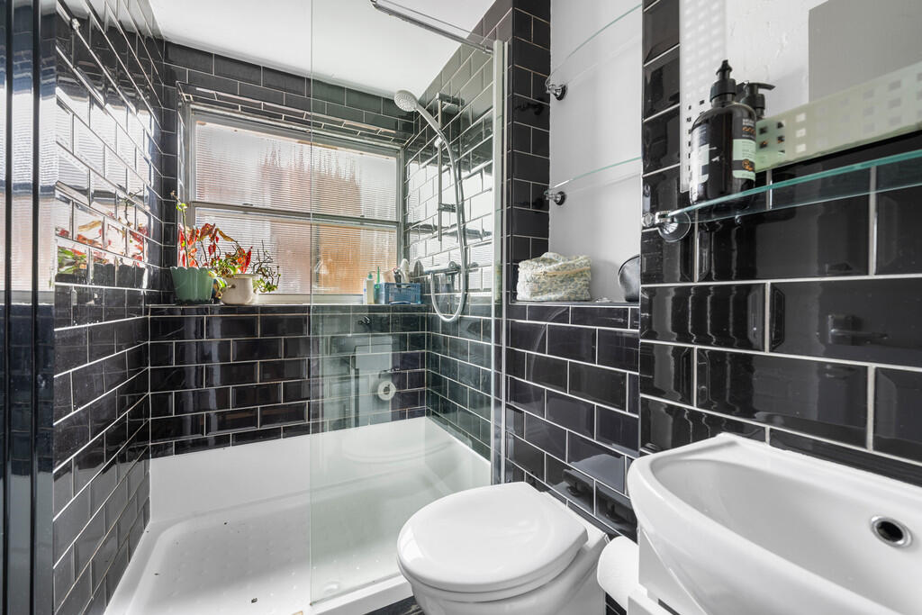 2a King Street. C...
