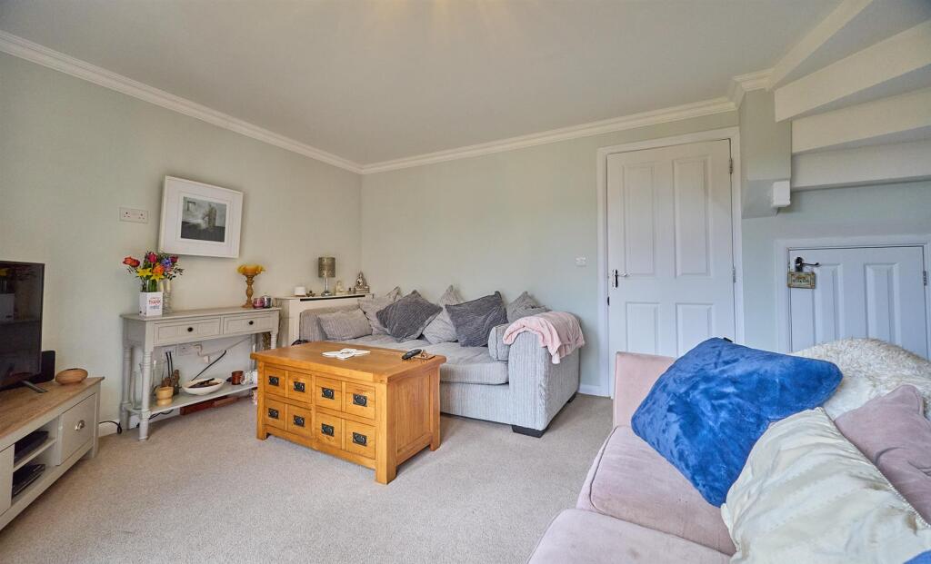 Rear Lounge