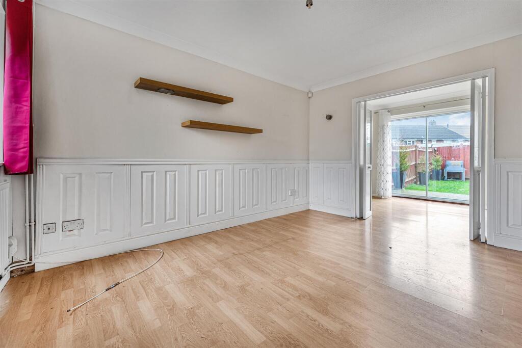 Lounge / Dining Room