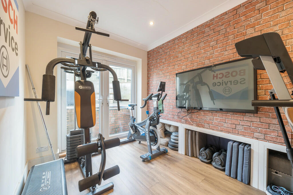 Gym and Leisure R...