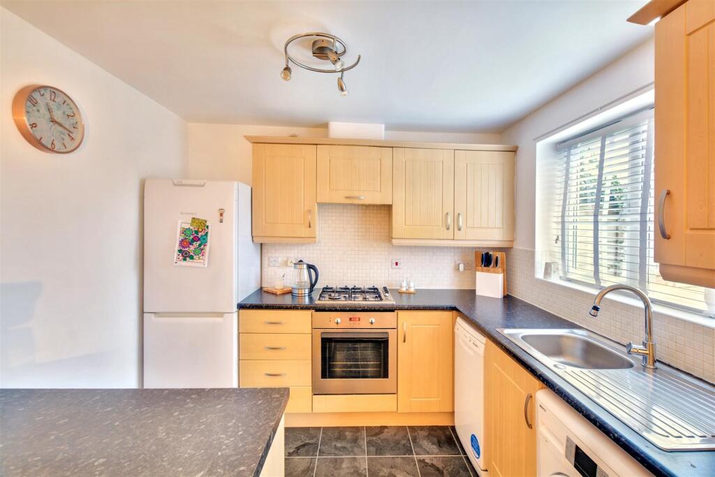 Kitchen_3.jpeg