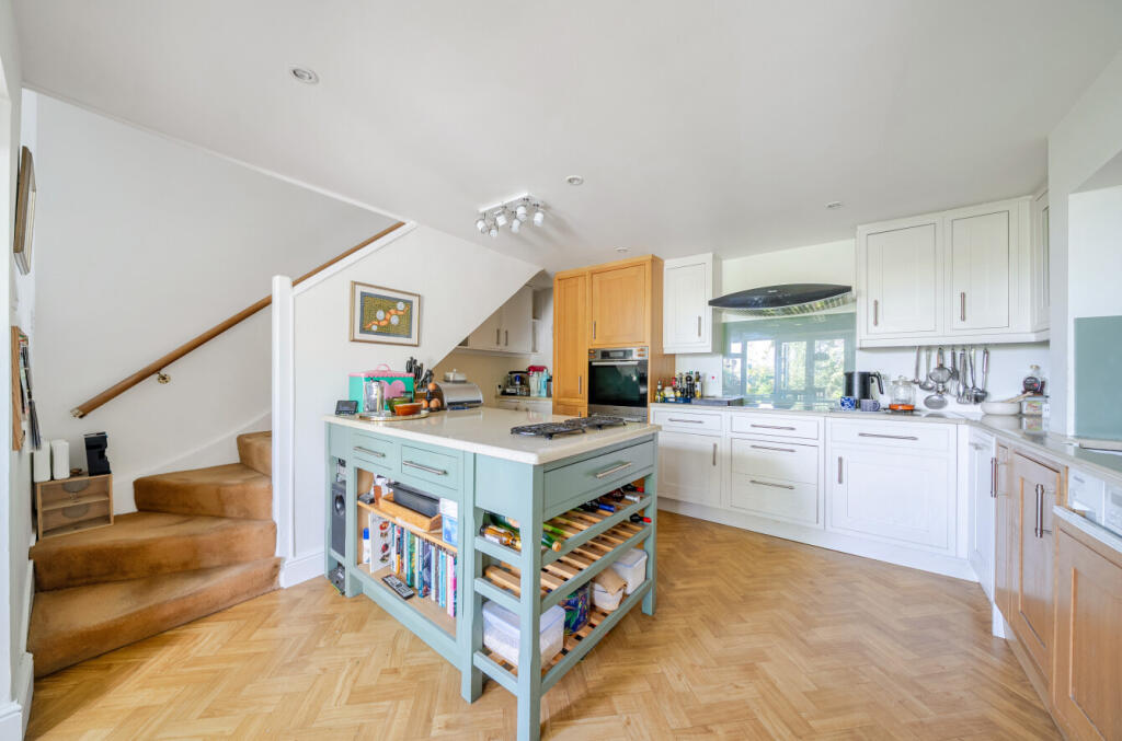 1313881-25-686265...