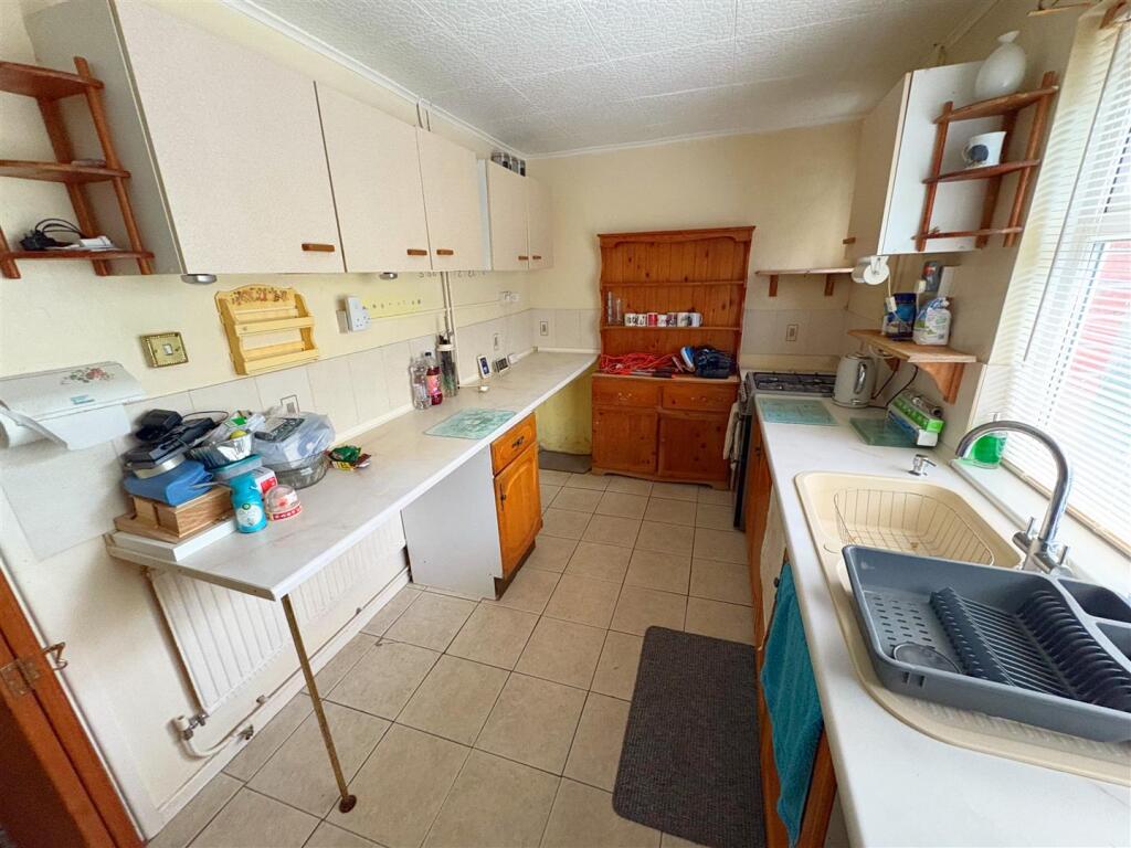 Kitchen_Breakfast room (8).jpg