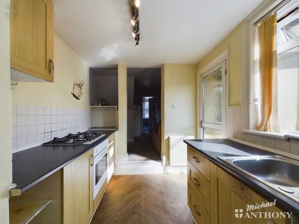 CAM03218G0-PR0349-STILL009