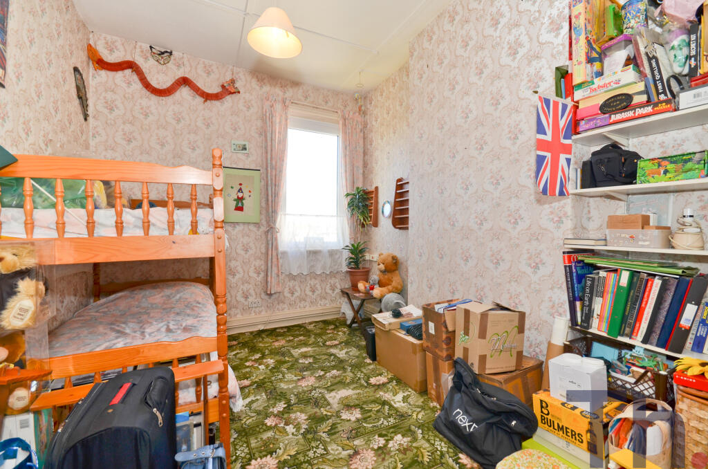 Bedroom 2.JPG