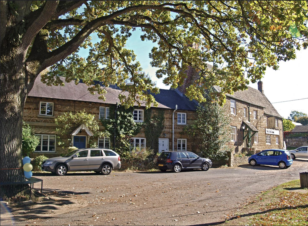 Lower Heyford Square.png