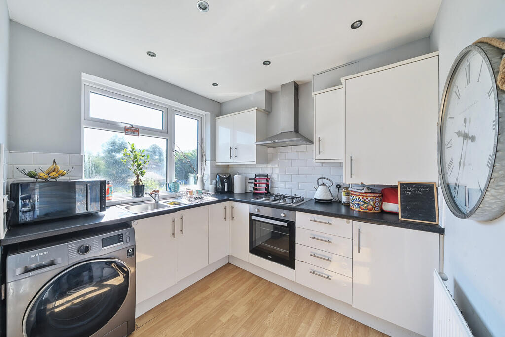 1317863-11-6870d6...