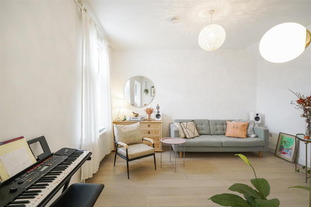 418b Brockley Road - Rrnl5HeEt2J2BmNtSET7.jpg