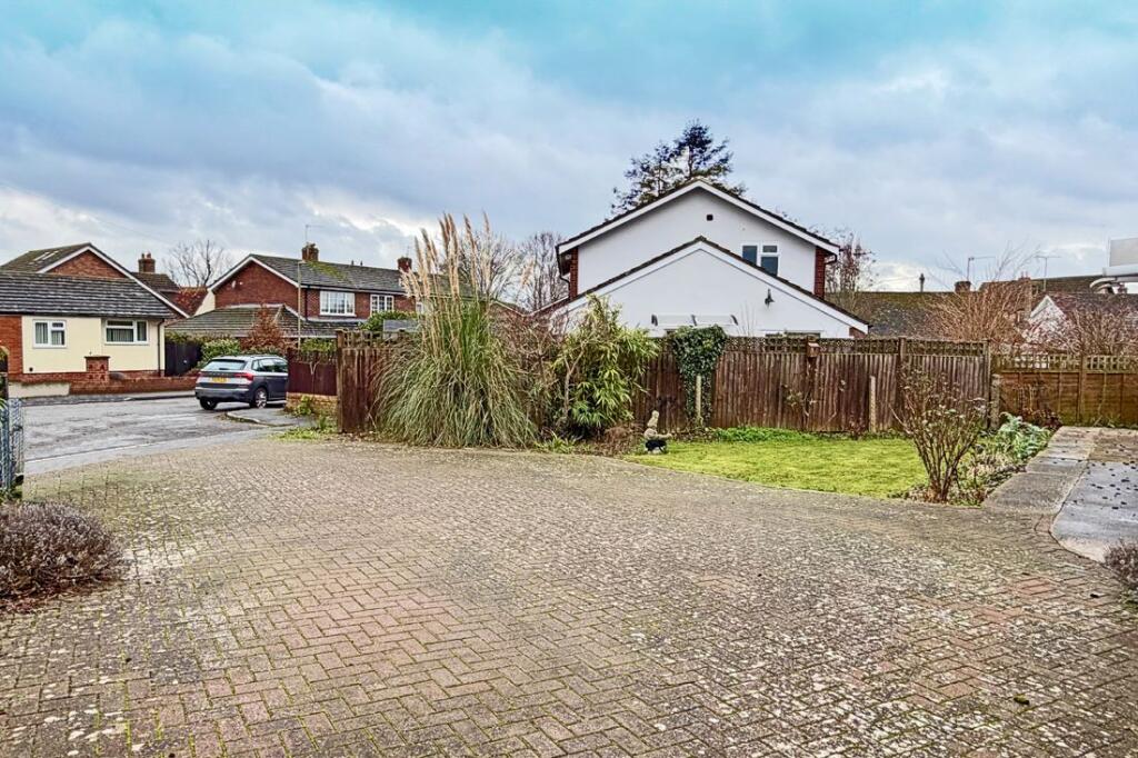 Paddock Close, Benson, OX10 6RS