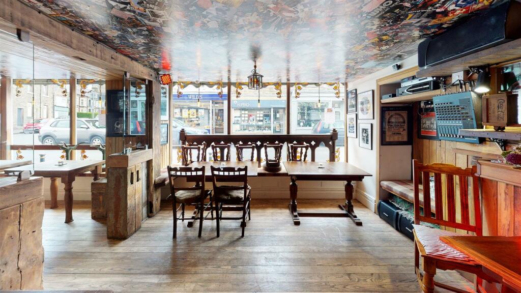 Irish-Bar-Dining-Room.jpg